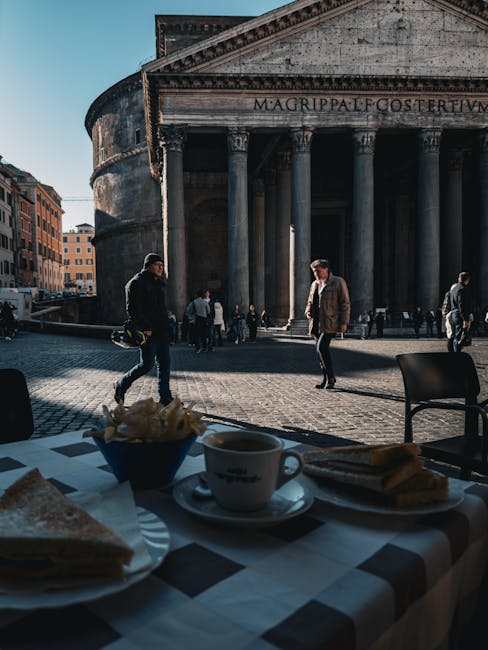Guide des meilleures trattorias romaines 9 pantheon square outdoor cafe and portico