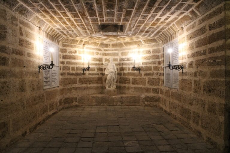 vatican scavi underground burial chambers detail